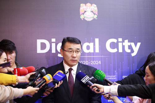 Хотын дарга Улаанбаатарыг ДИЖИТАЛ хот болгоно гэлээ