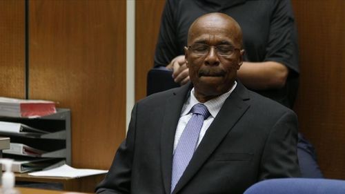 Хилс хэргээр 38 жил хоригдсон эрийг суллажээ