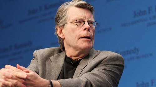 Стивен Кинг: Твиттер төлбөртэй болвол тэндээс гарна, тэд л надад төлөх ёстой