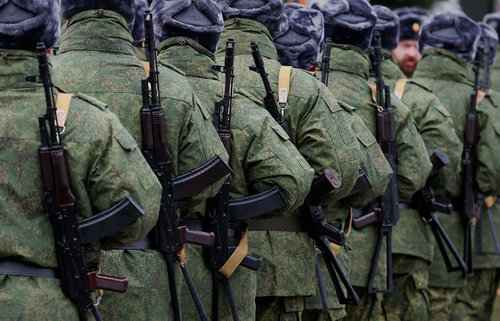 Дайчилгаа эхэлснээс хойш армид татагдсан 101 хүн амиа алджээ