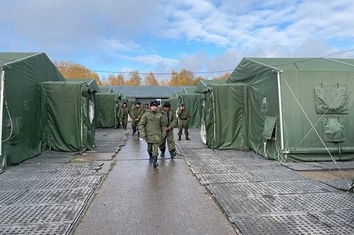 Үймээн дэгдсэний дараа Путин цэргүүдэд тэтгэмж өгөхөөр болов