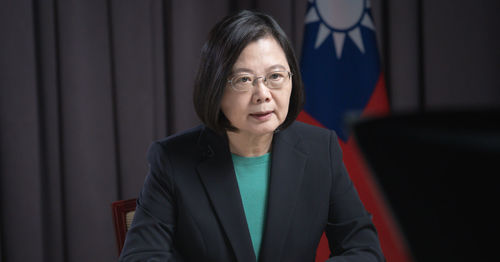 Цай Инвэнь: Хятад Тайвань руу дайрч болзошгүй тул бид бэлэн байх ёстой