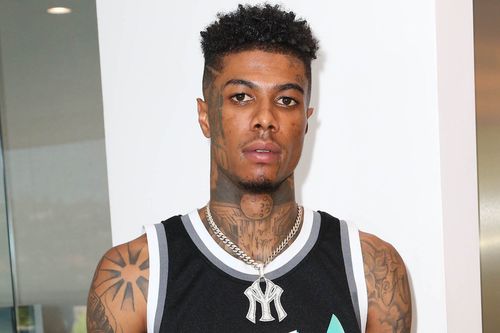 Рэпер Blueface аллага үйлдэхээр завдсан хэргээр баривчлагджээ