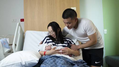 Австрали 8 тэрбум дахь хүнээр Монгол хүүг нэрлэлээ