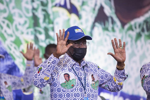 Экваторын Гвинейг 43 жил удирдсан Ерөнхийлөгч дахин сонгогджээ