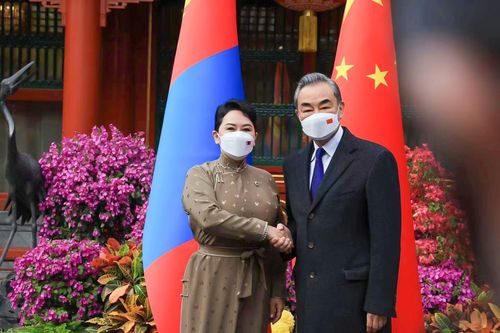 Нүүрсний эрэлттэй уялдуулж Ханги-Мандалын төмөр замыг холбох эсэх асуудлыг ярилцана