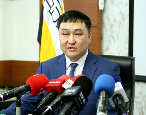 Казахстан улсад хороолол баритлаа баяжсан Х.Нурлат гэж хэн бэ