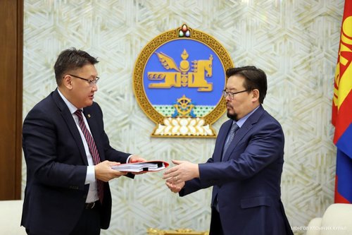 Тендерийн хуулийн шинэчилсэн найруулгын төслийг өргөн барилаа