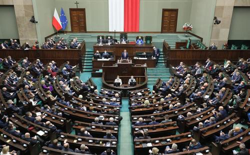 Польш Оросыг терроризмыг дэмжигч орон гэж үзэв