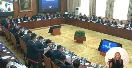 ШУУД: Нүүрсний асуудлаарх ерөнхий сонсгол эхэллээ