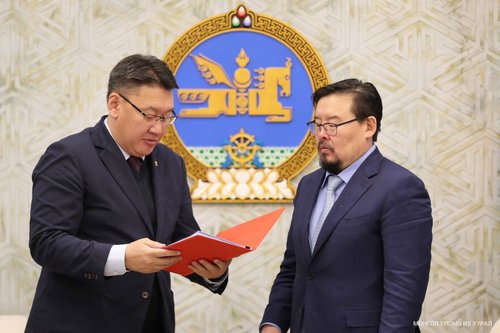 Зээлийн хэлэлцээрийн төслийг өргөн мэдүүллээ