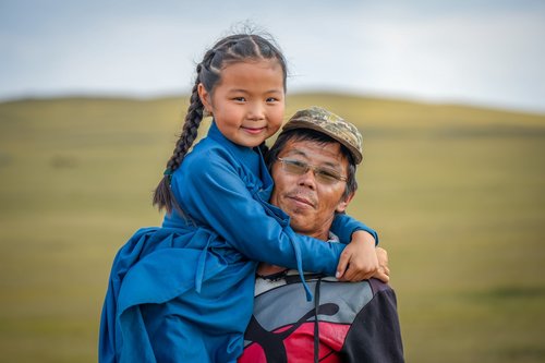 П.Ангараг: Нум саадгаа агсаж, мориндоо мордоход монгол хүн болсноороо бахархдаг