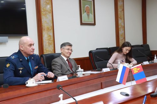 Оросын Элчин сайд И.К.Азизов нутаг буцахаар болжээ