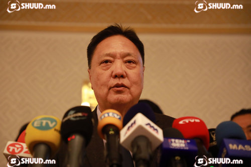 Ардчилсан нам Сүүдрийн Засгийн газар байгуулж, тэргүүнээр нь М.Энхсайханыг томилжээ