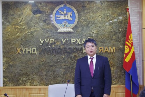 Дэд сайд О.Цэндсүрэн ажлаа хүлээн авлаа