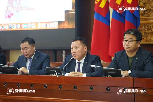 С.Эрдэнэ, Х.Баттулга хоёр хамтраад АН-ыг ялагдалд хүргэхээр явж байна