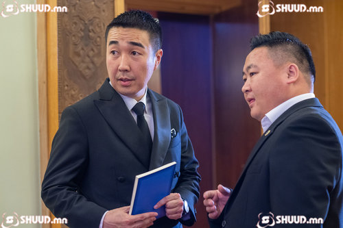 У.Цогтбаяр: Ард түмний дайсан болсон МАН-ыг татан буулгахын төлөө бүхнийг хийнэ