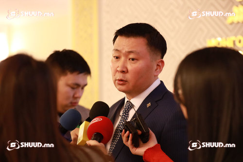 Э.Бат-Амгалан: Би огт архи амсдаггүй