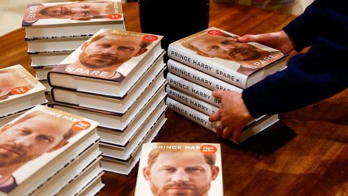 Ханхүү Харригийн дурсамж ном эхний өдрөө л 1,4 сая хувь борлуулагджээ