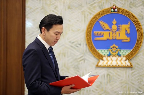 Олон нийтийн сүлжээнд хүний эрхийг хамгаалах хуулийн төслийг өргөн мэдүүллээ