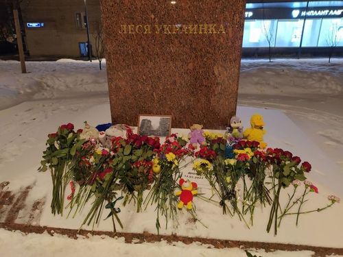 Москвад украинчуудын дурсгалыг хүндэтгэсэн хүмүүс баривчлагджээ