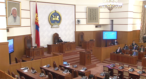 Н.Учрал сайдын санаачилсан олон нийтийн сүлжээг хянах хуулийг баталлаа