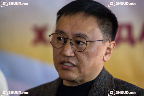 Эмч нарын цалинг нэмэгдүүлэхгүй бол 3 хоногийн дараа ажил хаяна гэдгээ мэдэгдээд буй