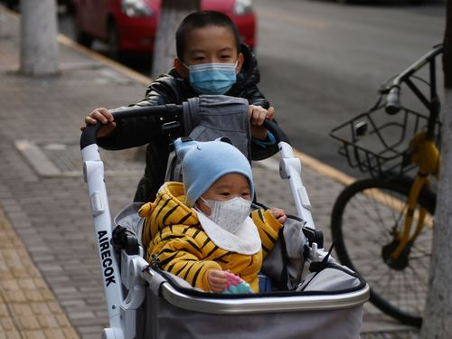 Сычуань муж гэрлээгүй хүмүүсийг хүүхэдтэй болохыг зөвшөөрчээ