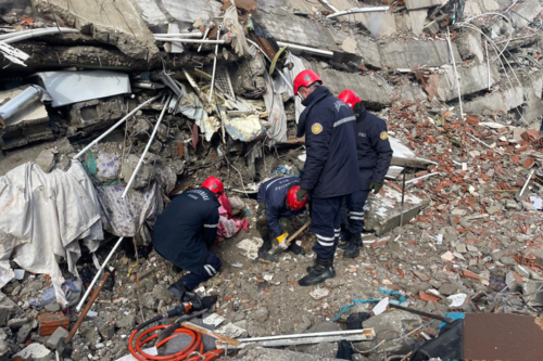 Турк рүү хамгийн олон аврагч илгээсэн улс нь Азербайжан