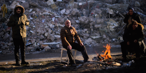 Газар хөдлөлт: Амиа алдсан хүний тоо 40 мянгыг давж, эдийн засгийн хохирол 84 тэрбум долларт хүрэв