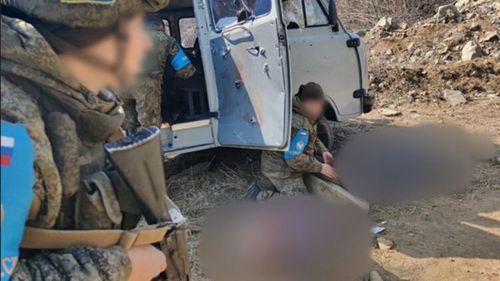 Карабахд Арменийн цагдаа, Азербайжаны цэргүүд буудалцаж, хүмүүс амиа алджээ