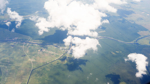 Болгарт нислэгийн үзүүлбэрийн үеэр онгоц сүйрчээ