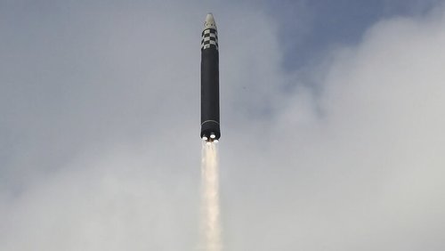 Хойд Солонгос дахин пуужин харважээ