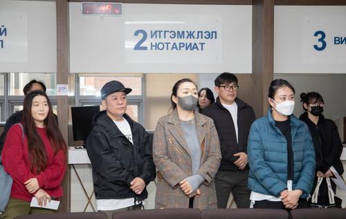 БНСУ дахь монголчууд “ХУРДАН” цэгээс төрийн үйлчилгээ авч эхэллээ