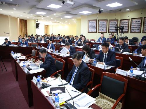 НИТХ-ын төлөөлөгчид 68 сая төгрөгийн СУУДЛЫН МӨНГӨ авчээ