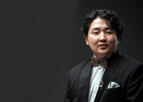 Э.Очирсайхан: УДБЭТ дуучдыг ямар шалгуураар авдаг нь ойлгомжгүй, хаалттай байгууллага