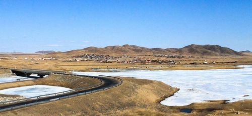 Сэлэнгэ аймгийн Баруунбүрэн сум 247 сая төгрөгөөр НААДМЫН талбайгаа засварлана