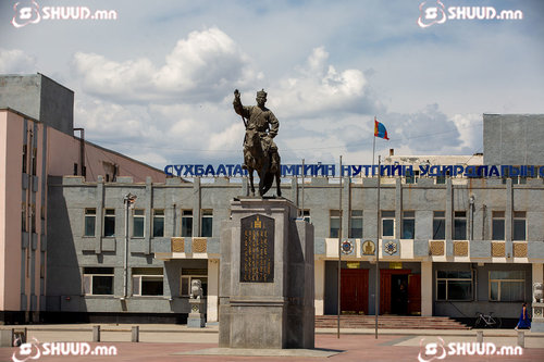 Сүхбаатар аймаг ХОЁР тэрбумаар машин авна