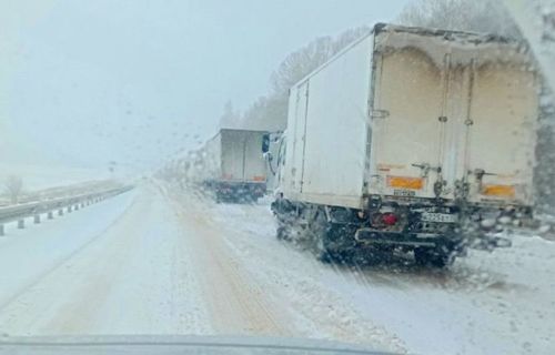 Буриадын сурагчдыг цаг агаар таагүй үед хичээлдээ явахгүй байхыг зөвшөөрчээ