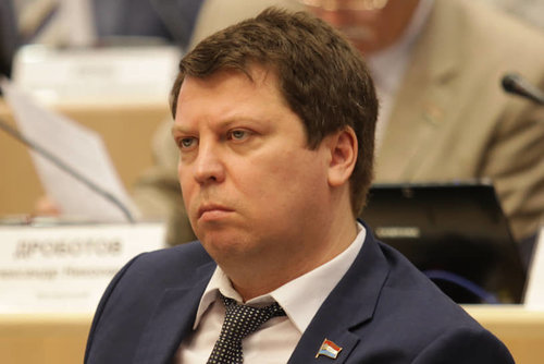 Зоогийн газраар үйлчлүүлэгсдээс татвар хурааж, дайн санхүүжүүлэх санал гаргажээ