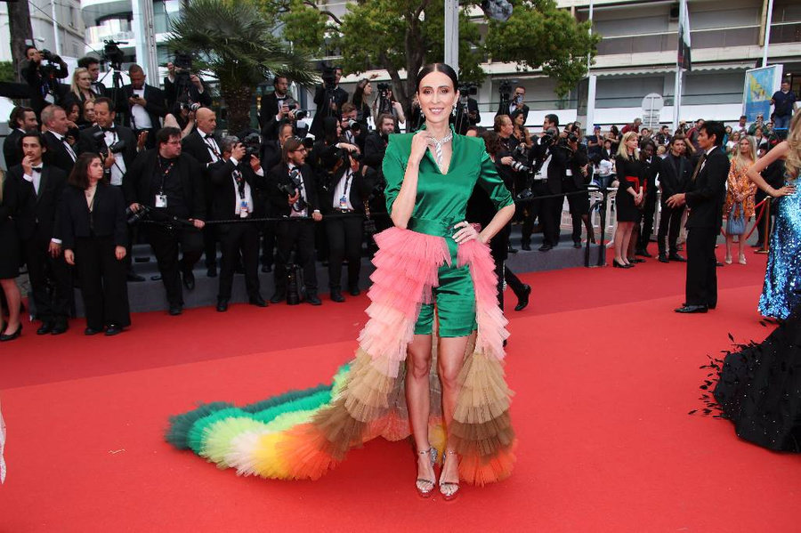 Каннын наадмын оролцогчдын хамгийн таагүй хувцаслалтууд