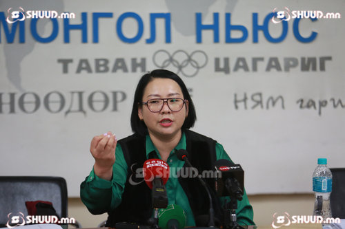 Б.Бадамцэцэг: Монгол Улс хүүхдэд ээлгүй, төр засаг нь хатуу зэрлэг улс