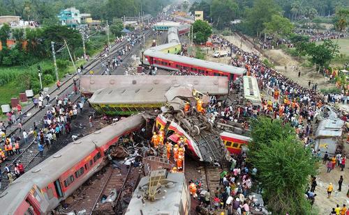 Энэтхэгт 300 хүний амь авч одсон ослын шалтгааныг урьдчилан тогтоожээ