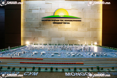 Монголын тодорхойгүй байдал Газрын тосны үйлдвэрийн бараа, материалыг хилийн гадна гацаажээ