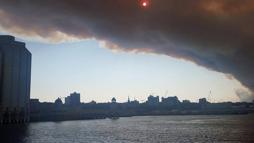 ВИДЕО: Канадын түймрийн утаа АНУ, Хойд Америкийг бүрхжээ