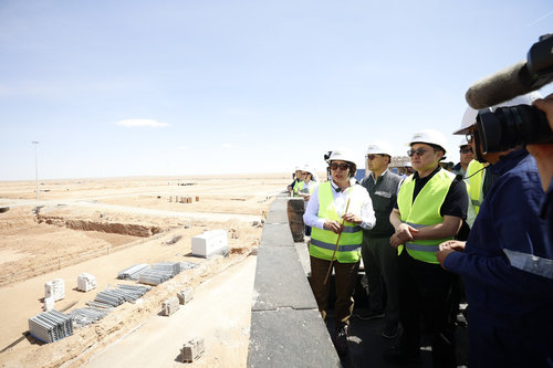 Засгийн газар газрын тосны үйлдвэрийн төслийг амжилттай хэрэгжүүлэхийн төлөө ажиллаж байна