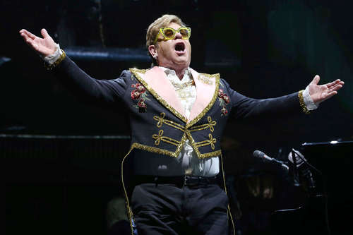 Элтон Жон эх орондоо сүүлчийн тоглолтоо хийжээ