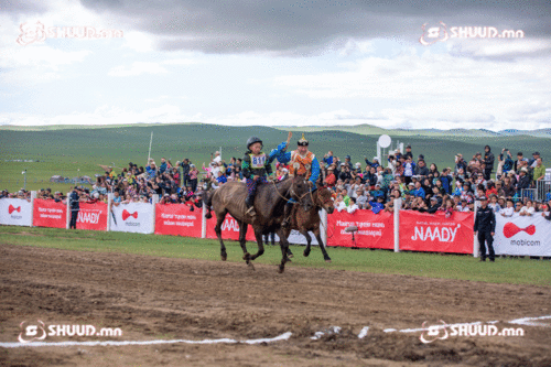 Б.Отгонсэлэнгийн саарал ИХ НАСАНД түрүүллээ