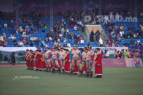 Нэгийн даваа эхэллээ