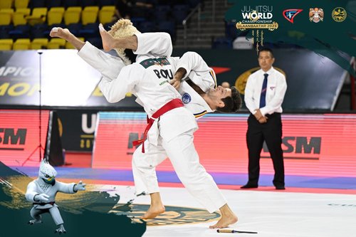 Жюү жицү бөхийн ДАШТ-д 600 гаруй тамирчин оролцож байна